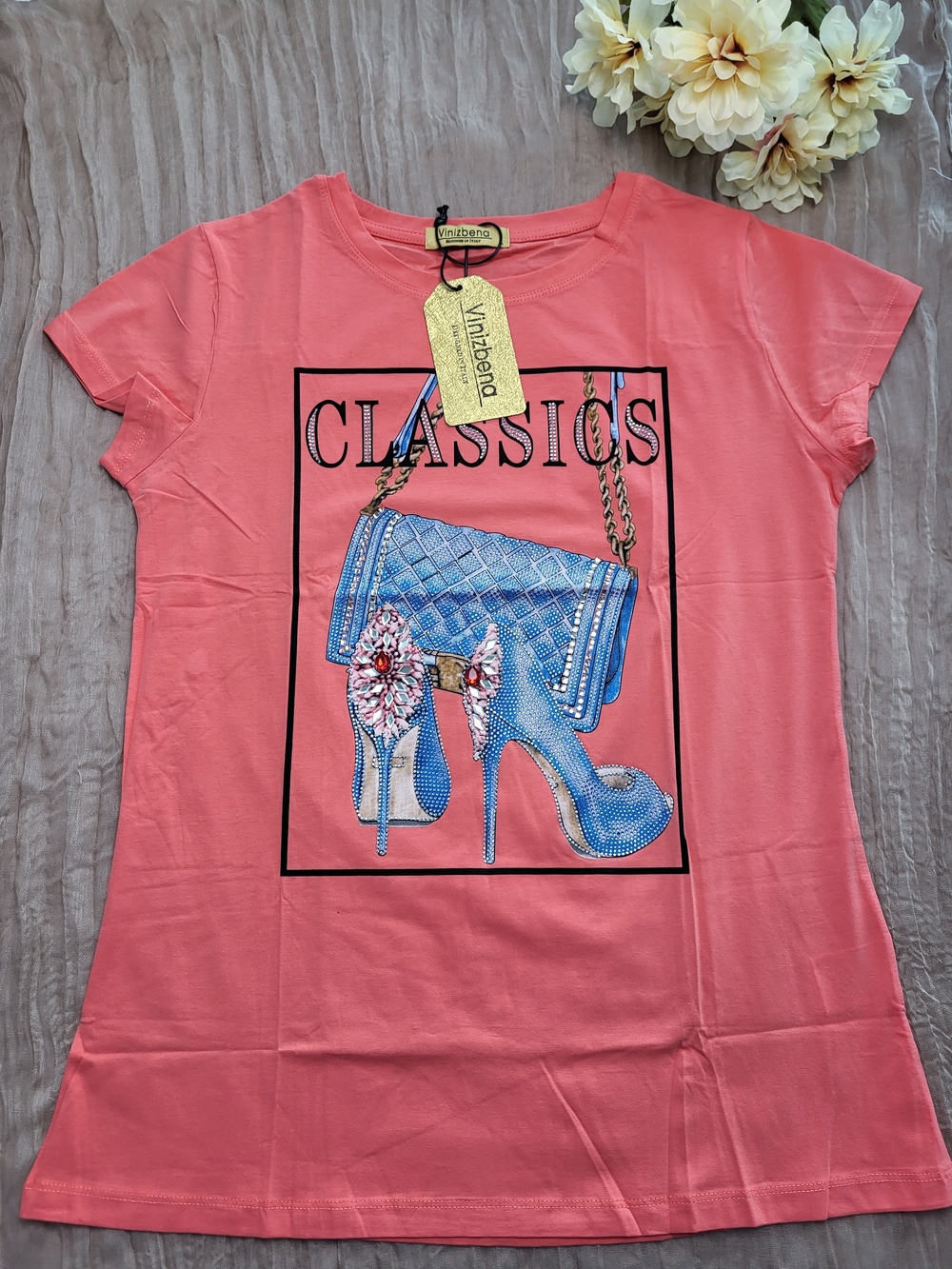 Vinizbena Coral Graphic Tee with Blue Accent
